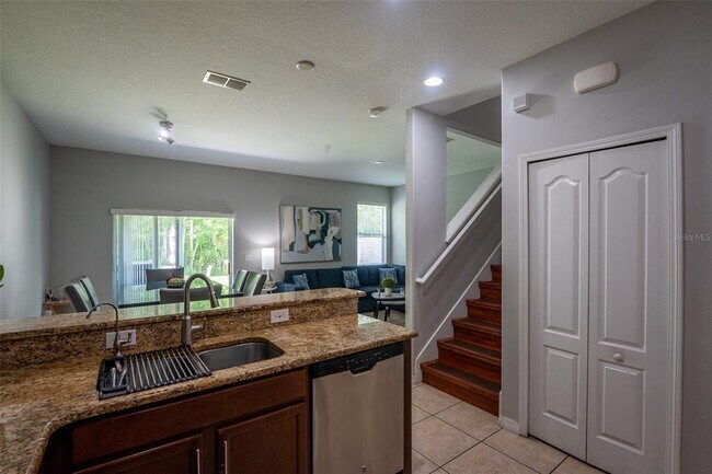 Building Photo - 11191 Savannah Landing Cir