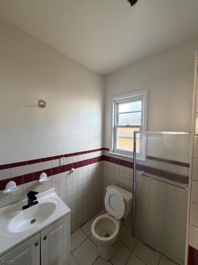 Building Photo - 32 Rosehill Pl