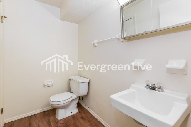 Building Photo - 8241 Schoolgate Dr