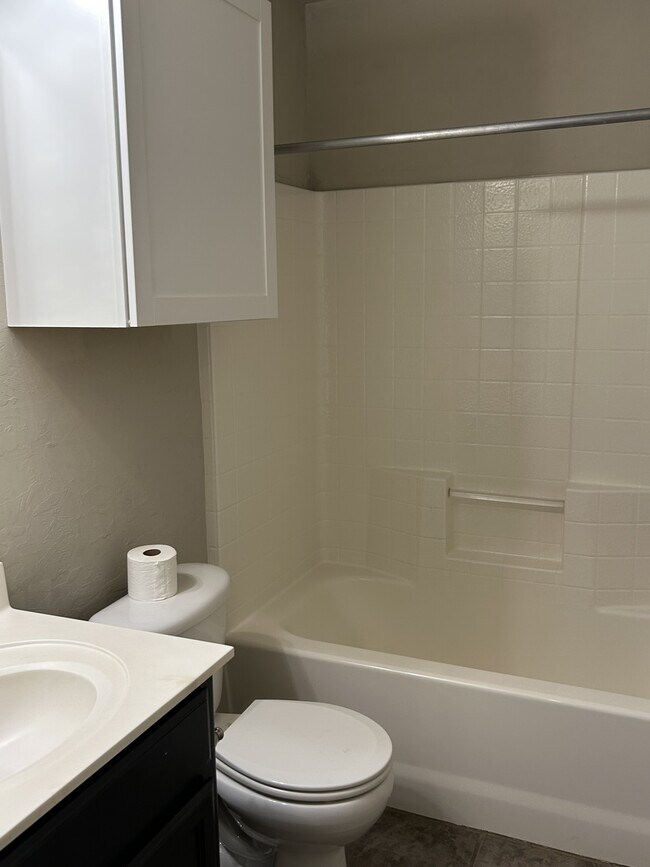 Building Photo - 2237 Scissortail Landing Dr