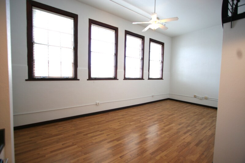 Building Photo - 301 Central Ave NE