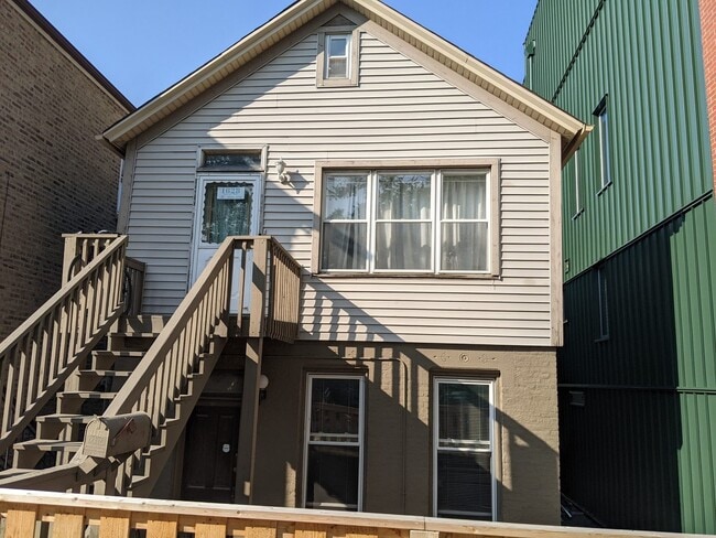 Primary Photo - 1628 W 21st Pl