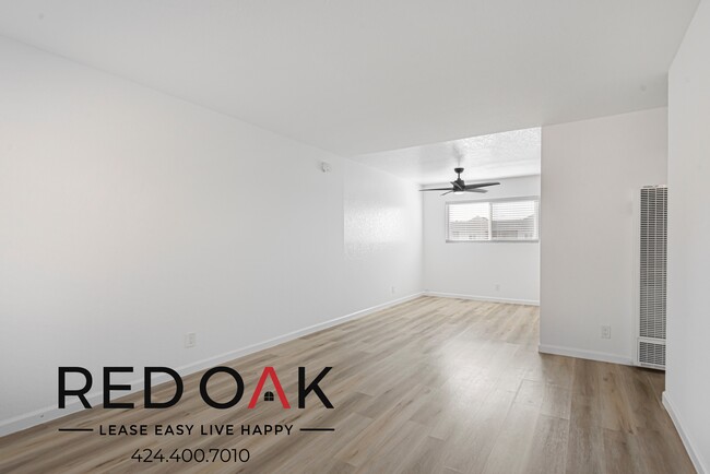 Building Photo - Fantastic Two Bedroom with Stunning Floors...