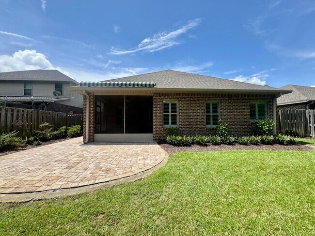 Building Photo - 256 Cocobolo Dr