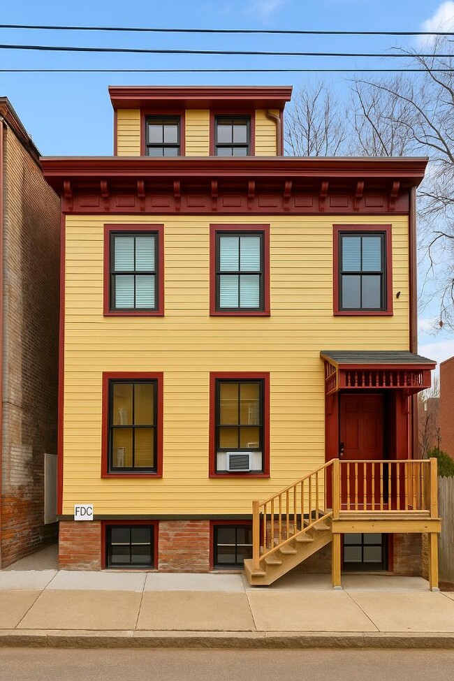 Building Photo - 52 Chambers St