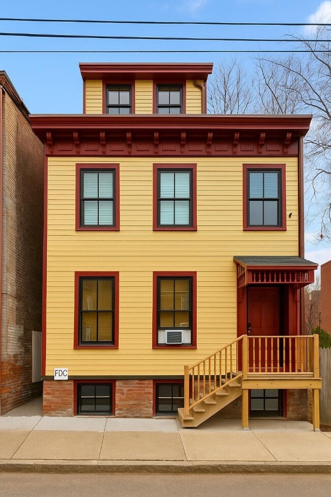 Primary Photo - 52 Chambers St