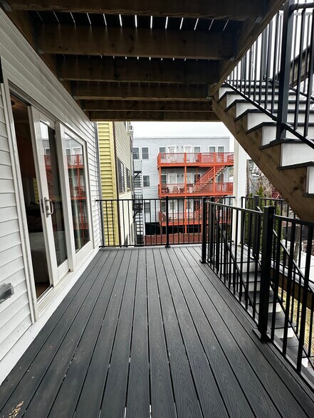 Building Photo - 106 Bremen St