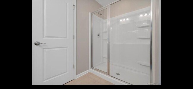 Building Photo - 2041 Fuschia Ct