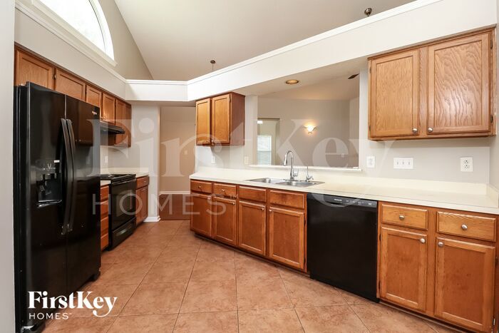 Building Photo - 13224 Greycrest Dr