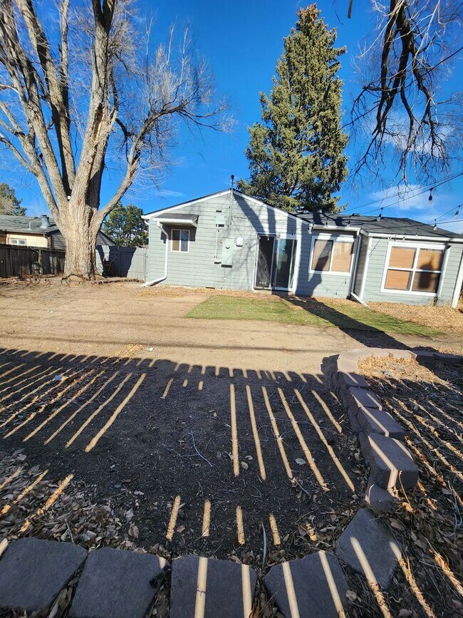 Building Photo - Charming 3-Bedroom Home Near UCCS!