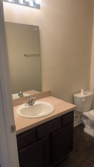 Building Photo - 2054 Nottoway Woods Ln