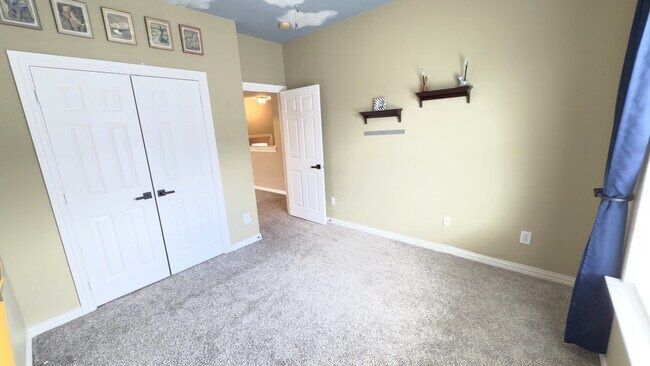 Building Photo - 4077 Frio Way