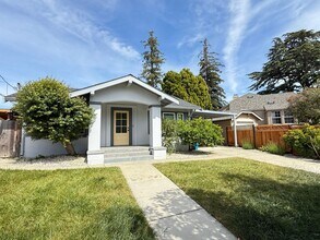 Building Photo - Fully Renovated 3BR/2.5BA SFH | Modern Upgrades | Prime San Mateo Location!