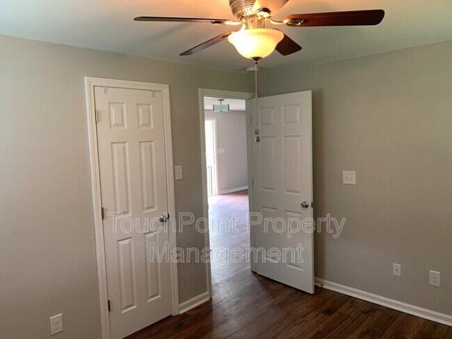 Building Photo - 15210 Hus McGinnis Rd