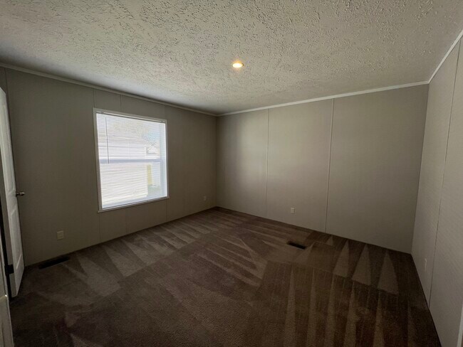 Building Photo - 203 Birch