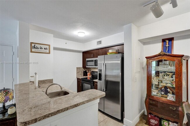 Building Photo - 15400 SW 284th St