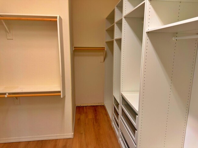 Building Photo - 737 E Charlevoix Ave