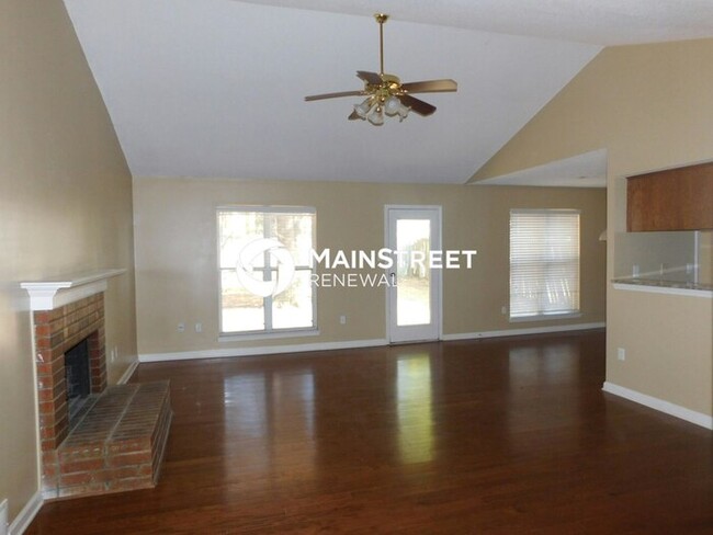 Building Photo - 8104 Longbranch Dr
