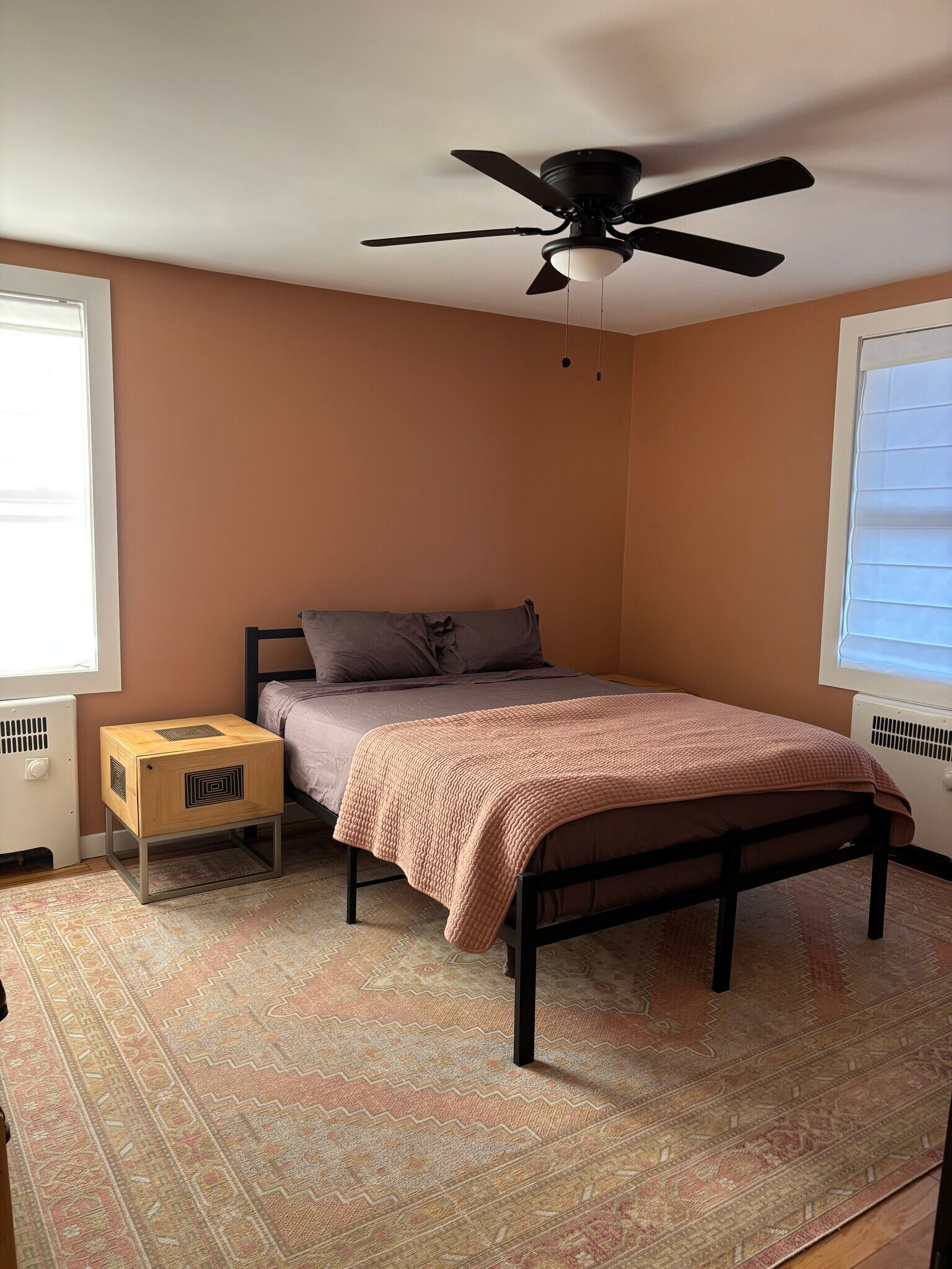 Building Photo - 102 N George Mason Dr