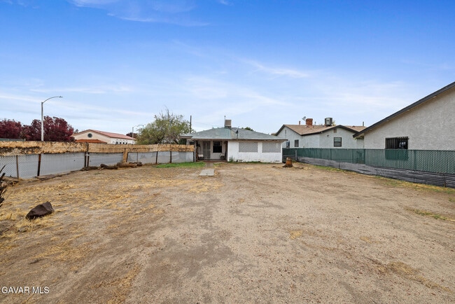 Building Photo - 45104 Date