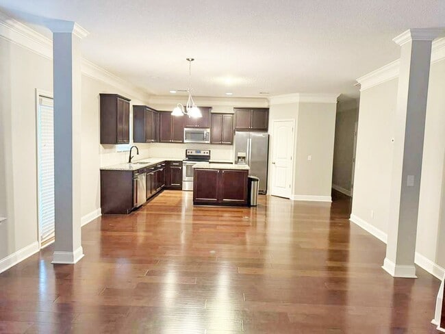 Building Photo - 94 Mount Vernon Ter