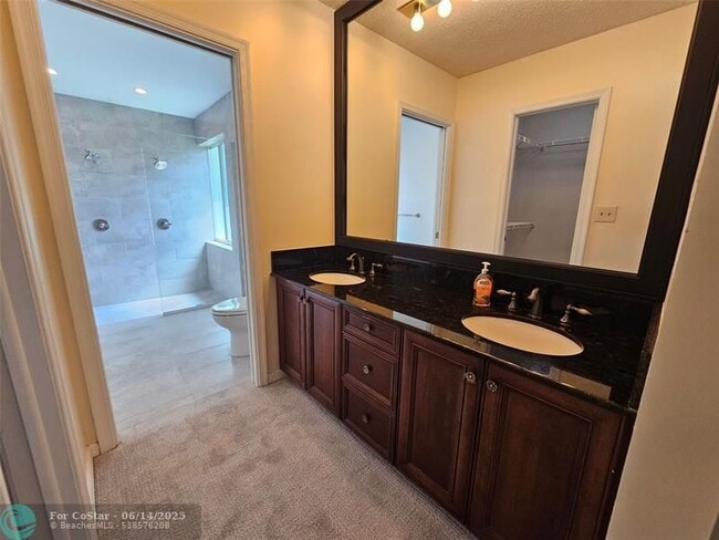 Building Photo - 11327 Little Bear Dr