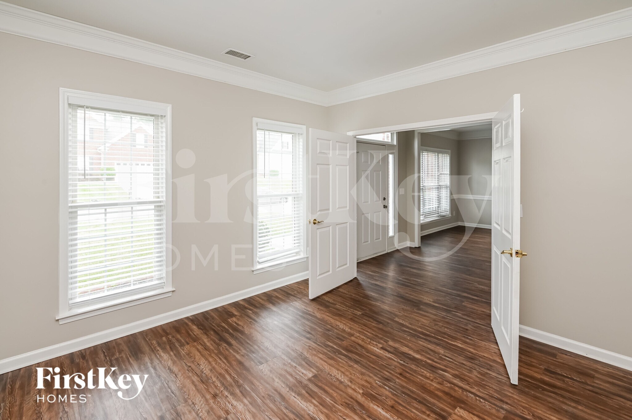 Building Photo - 2424 Coneflower Dr