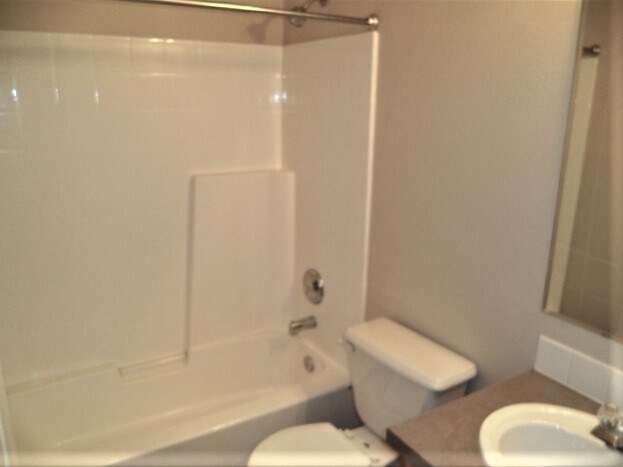 Building Photo - 10513 W Hazelwood Dr