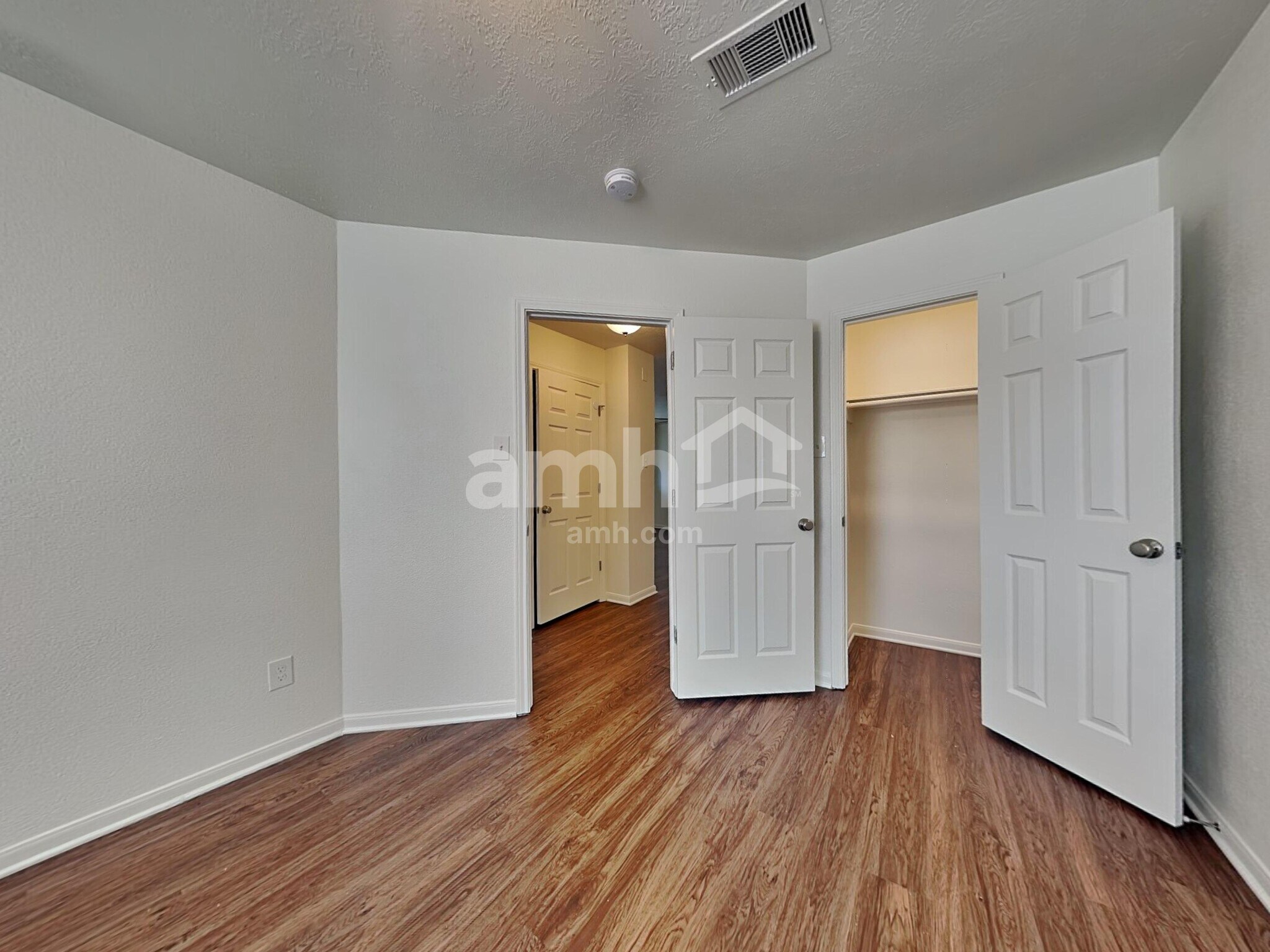 Building Photo - 6550 Garden Trail Ct