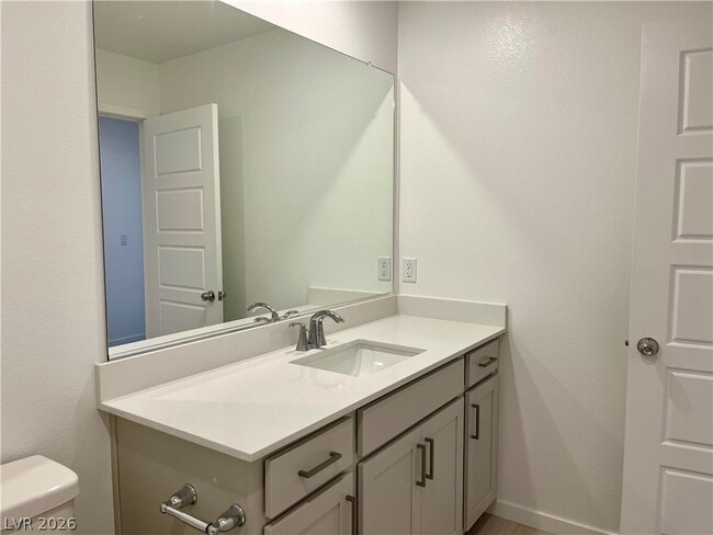 Building Photo - 10777 Evelyn Yard Ct