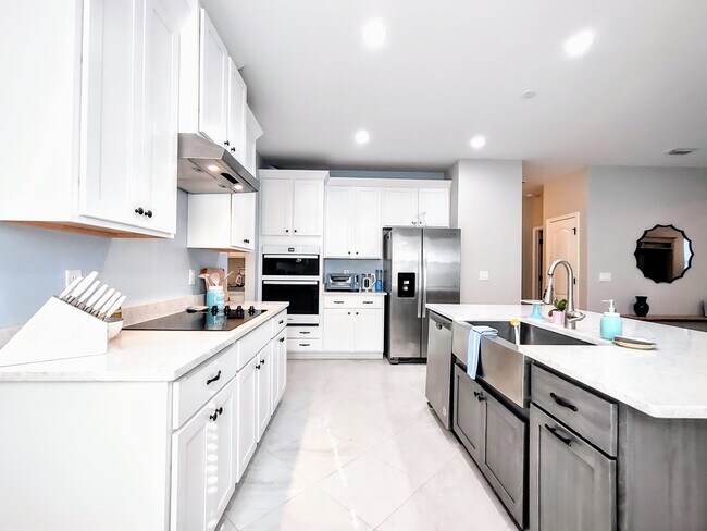 Building Photo - 253 Bella Dr