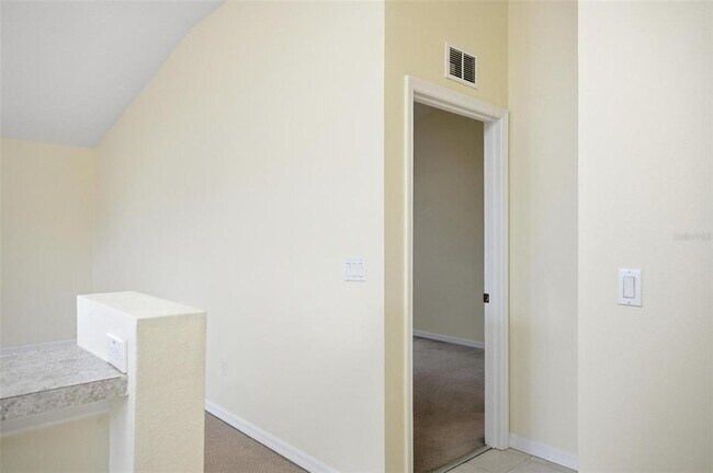 Building Photo - 166 Plainview Dr