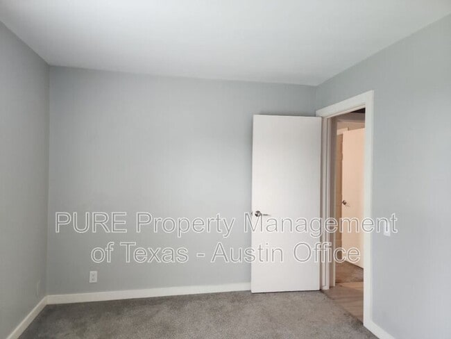 Building Photo - 5308 Overbrook Dr