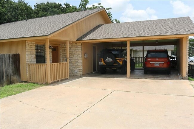Building Photo - 803 Kimberly St