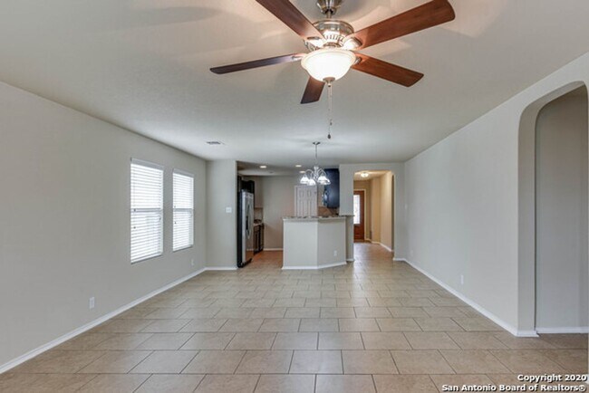 Building Photo - BEAUTIFUL 3-BEDROOM HOME IN MOUNTAIN LAUREL RANCH
