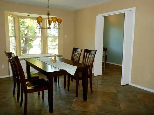 Building Photo - 2717 Jewell Dr