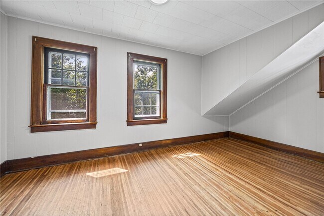 Building Photo - 97 Rohr St