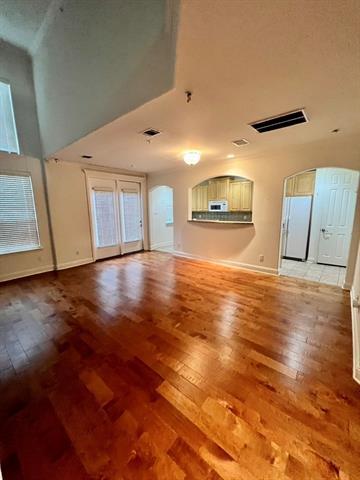 Building Photo - 4444 Jardin St