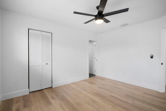 Building Photo - ****SPECIAL 2 WEEKS FREE****  Move-In Ready Cape Coral Home – Newly Remodeled Interior