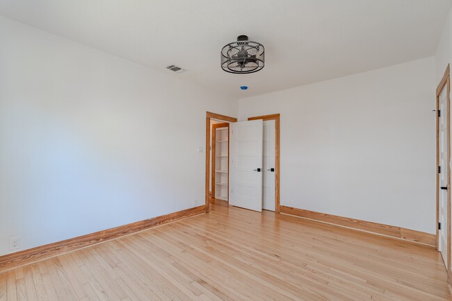 Building Photo - 6706 Fisher Rd