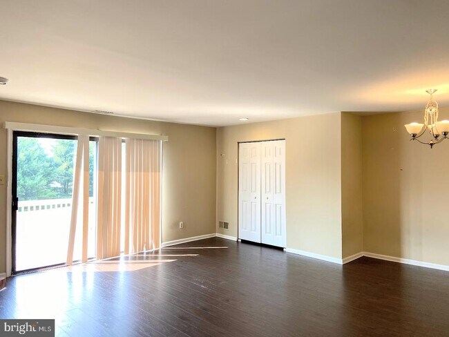 Building Photo - 203 S Snowdon Ct