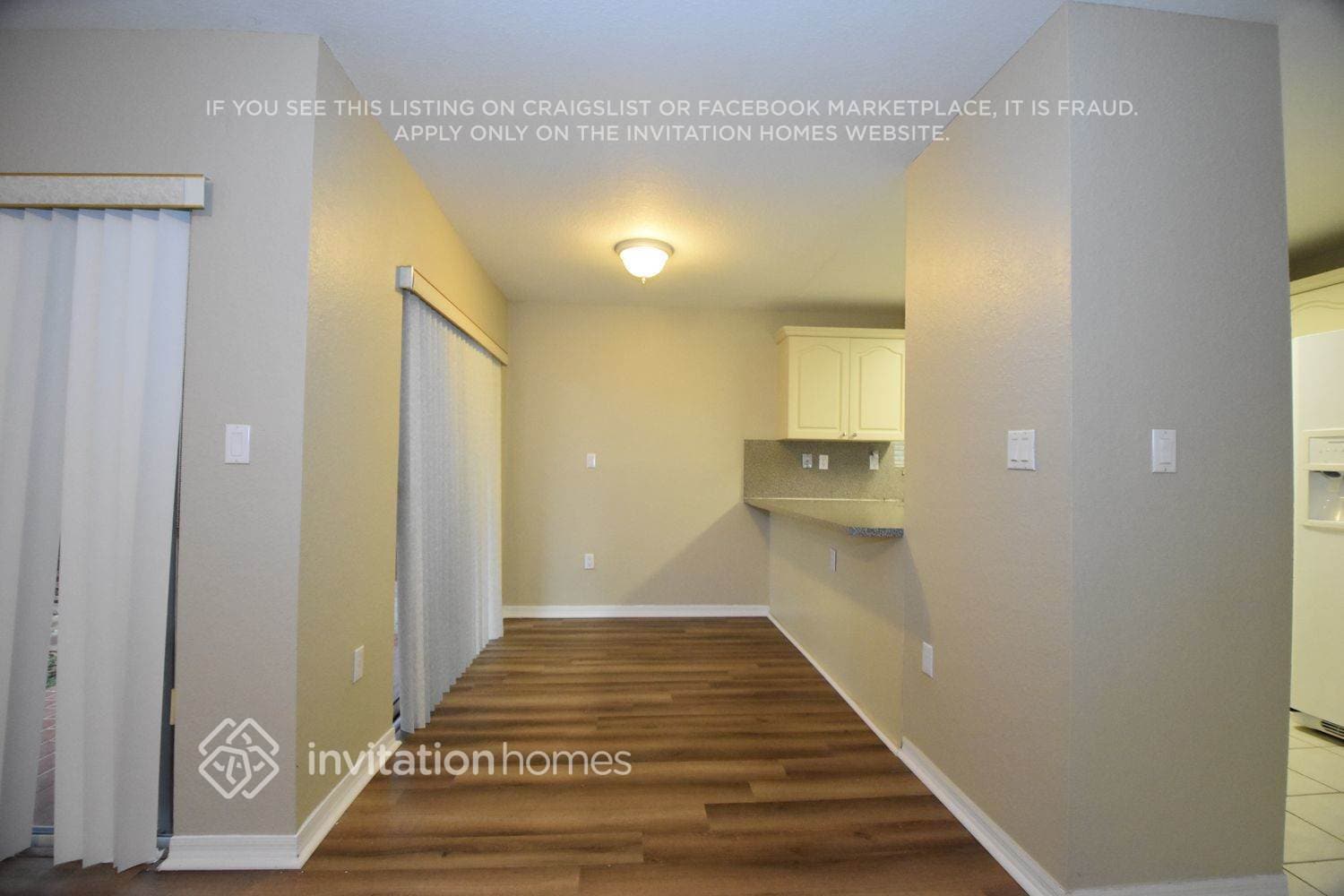 Building Photo - 10522 SW 161st Ave