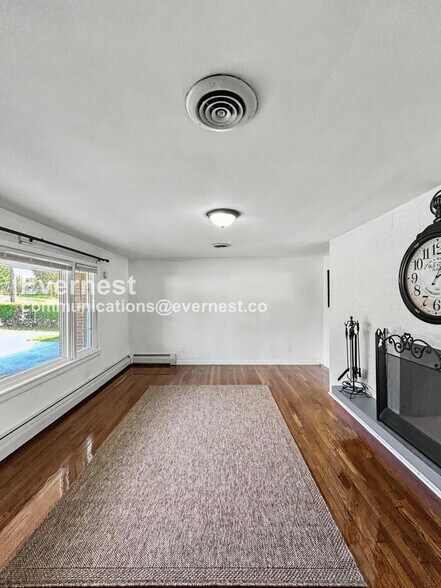 Building Photo - 616 S Jefferson St