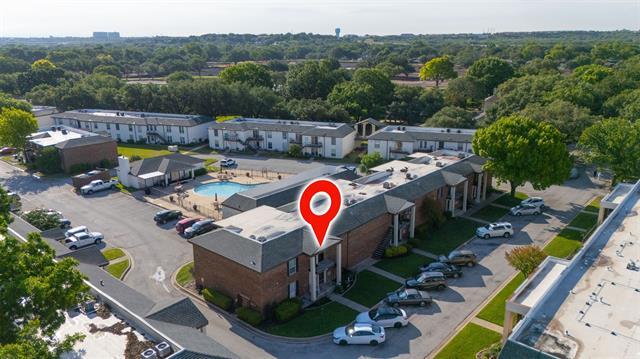 Building Photo - 4024 Ridglea Country Club Dr