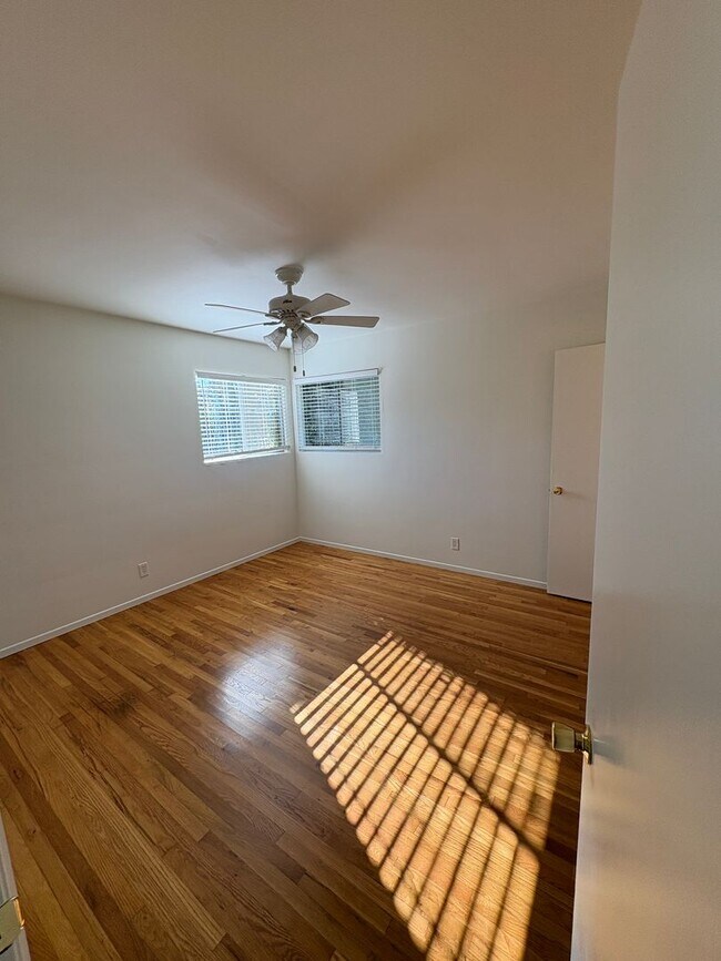 Building Photo - 217 Gridley Rd