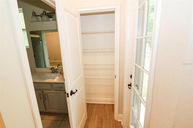 Building Photo - 27065 Sora Blvd