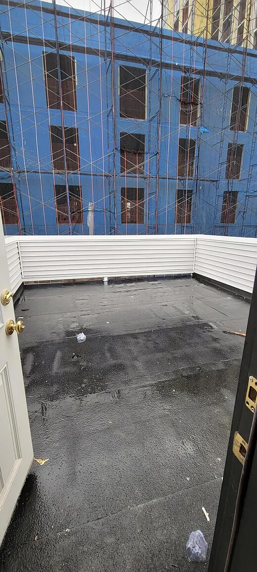 Building Photo - 285 Monticello Ave