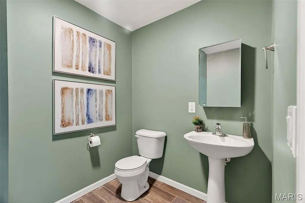 Building Photo - 482 Indian Lake Dr