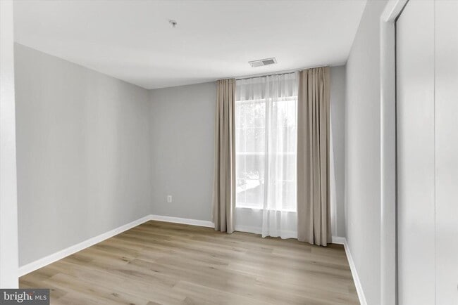 Building Photo - 9411 Royal Bonnet Terrace