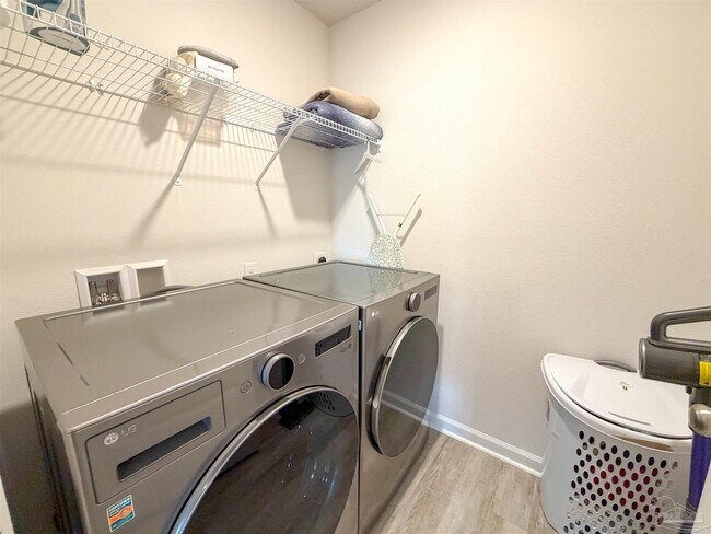 Building Photo - 4382 Redbay Ct